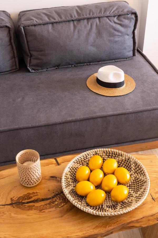 Casa Blue Marine, Philian Collection